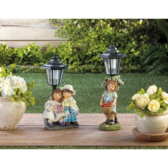 14.75" Apple Basket Solar Street Light Statue